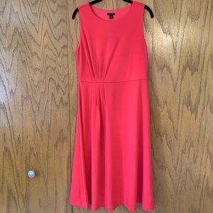 Ann Taylor Coral midi dress in Jersey knit